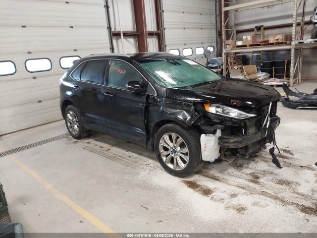 Salvage Ford Edge Image