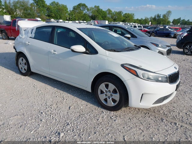 Salvage Kia Forte Image