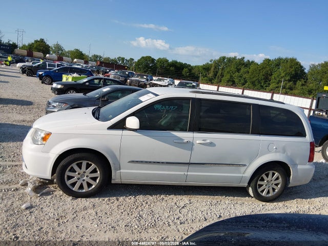 Chrysler Town & Country Touring