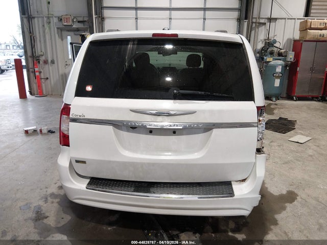 Chrysler Town & Country Touring