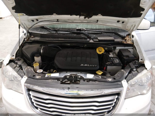Chrysler Town & Country Touring