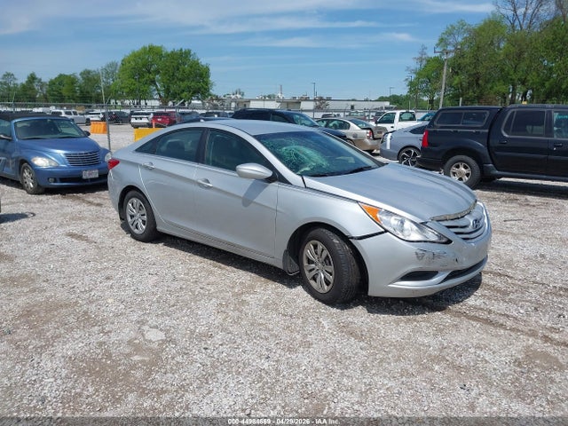 Salvage Hyundai SONATA Image