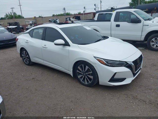 Salvage Nissan Sentra Image