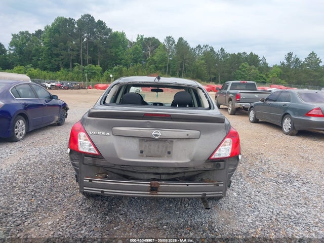 Nissan Versa 1.6 S+