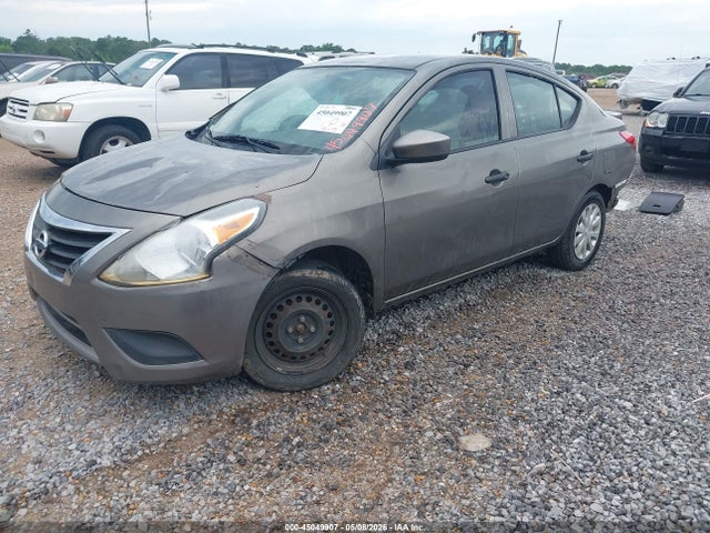 Nissan Versa 1.6 S+
