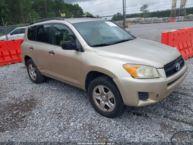 Salvage Toyota RAV4 Image