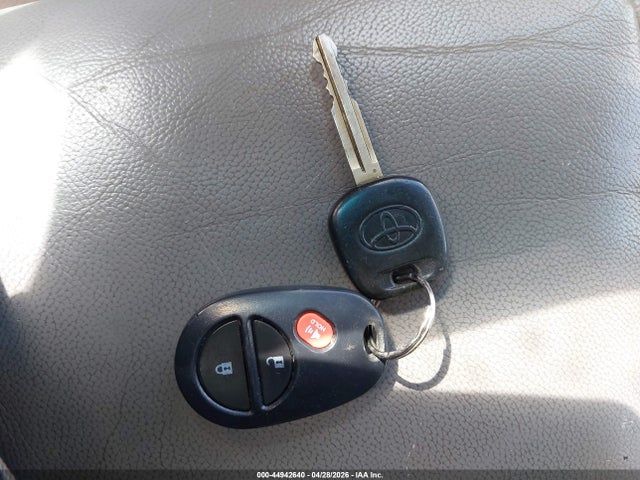 Toyota Sienna Le