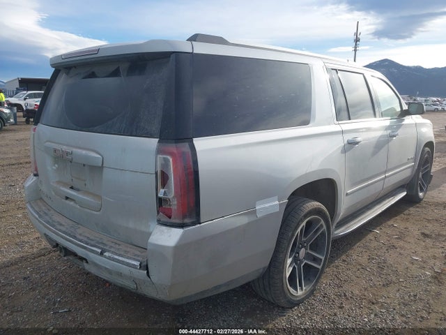 GMC Yukon Denali