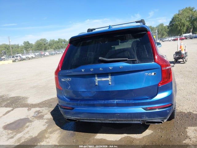 Volvo XC90 T6 R-design