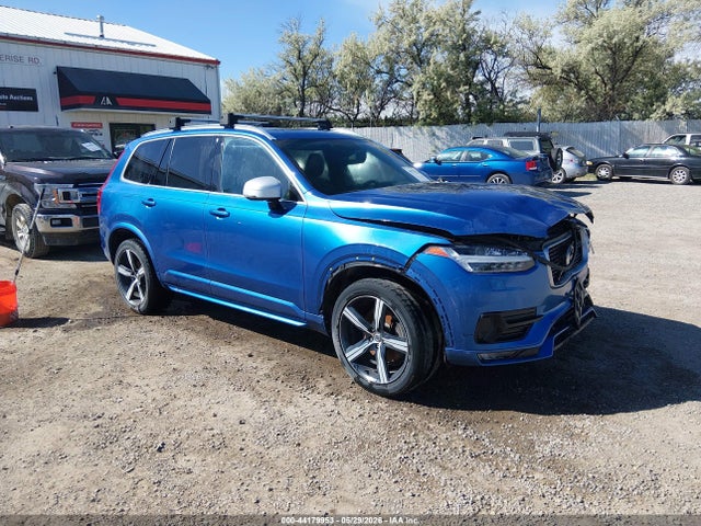 Salvage Volvo XC90 Image