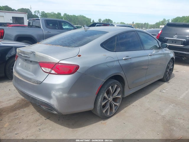 Chrysler 200 S
