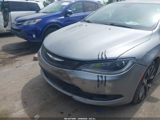 Chrysler 200 S