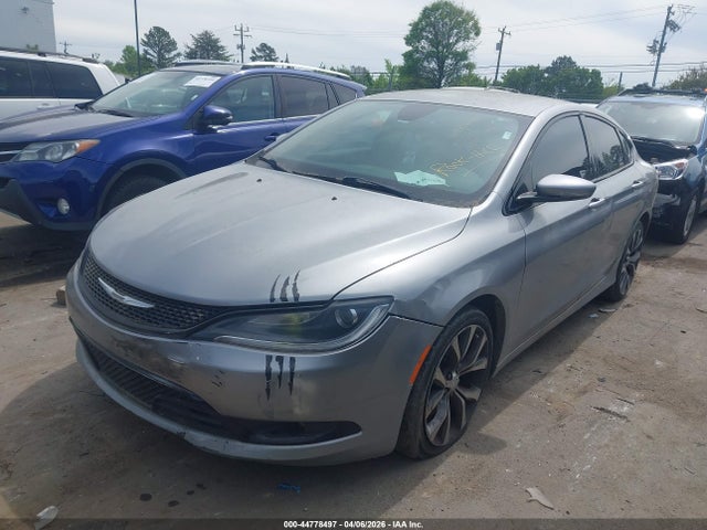 Chrysler 200 S
