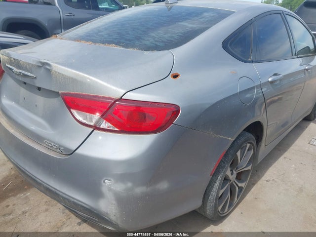 Chrysler 200 S