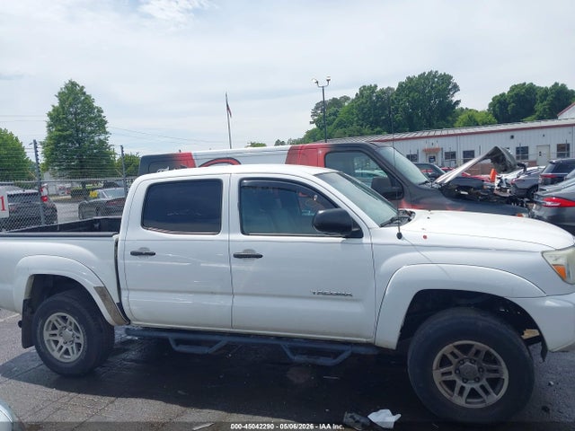 Toyota Tacoma Base V6