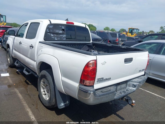 Toyota Tacoma Base V6