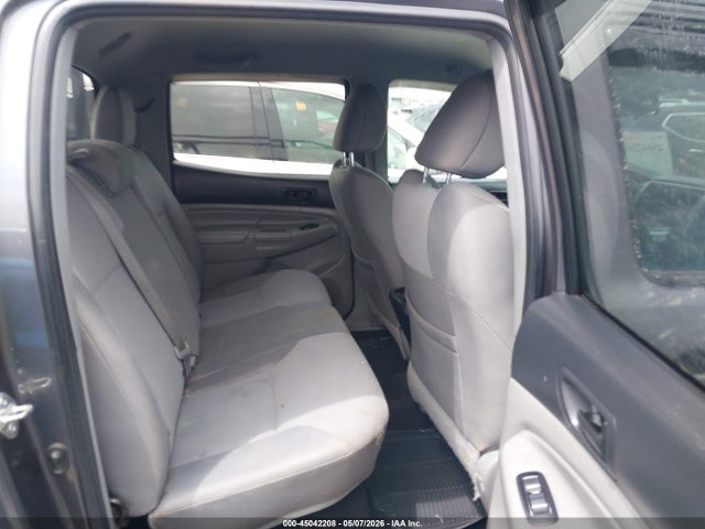 Toyota Tacoma Base V6
