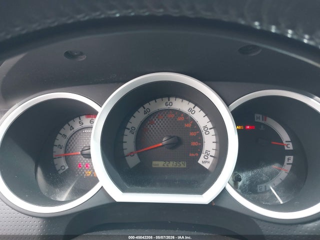 Toyota Tacoma Base V6