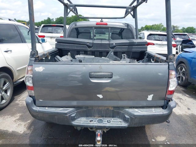 Toyota Tacoma Base V6