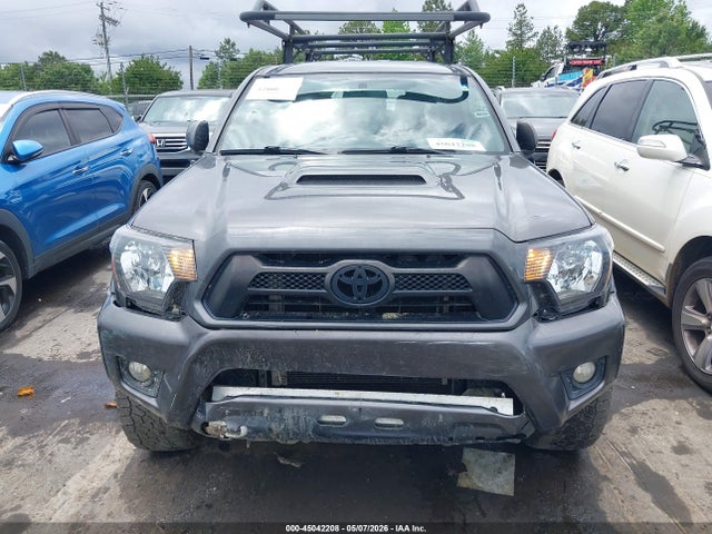 Toyota Tacoma Base V6