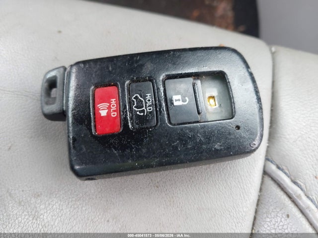 Toyota Highlander Xle V6