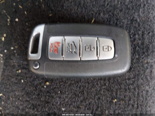 Hyundai Genesis 2.0t Premium