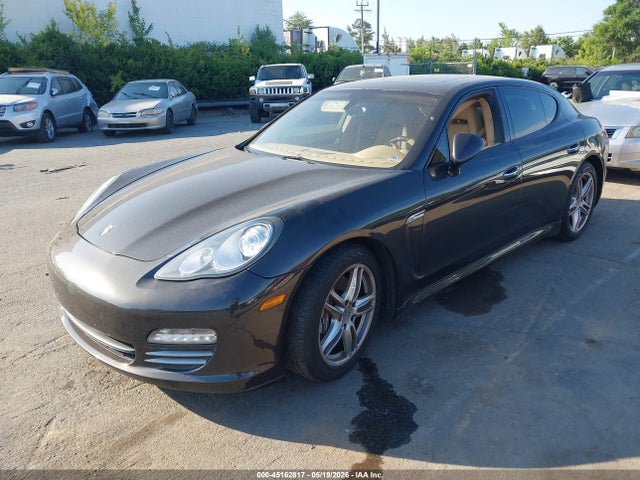 Porsche Panamera 4
