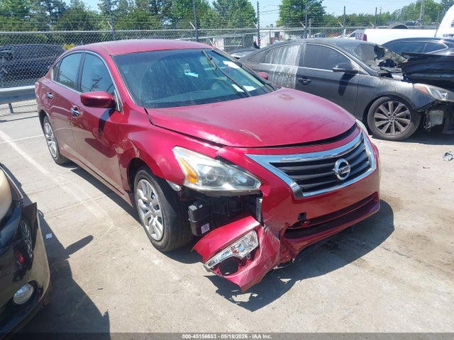 Salvage Nissan Altima Image
