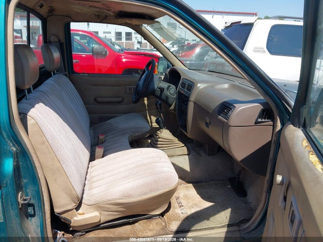 Nissan 4x4 Truck Xe