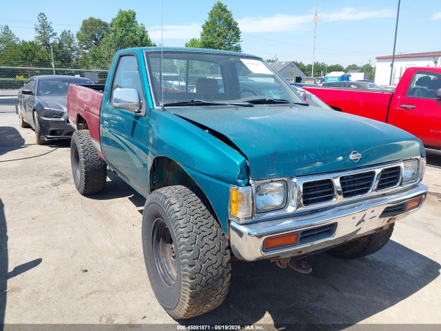Salvage Nissan 4x4 Truck Image