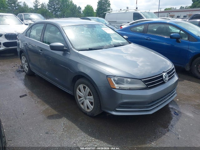 Salvage Volkswagen Jetta Image