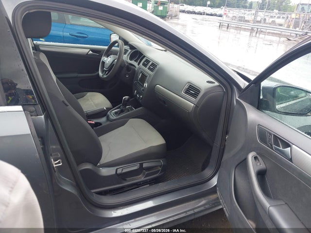 Volkswagen Jetta 1.4t S