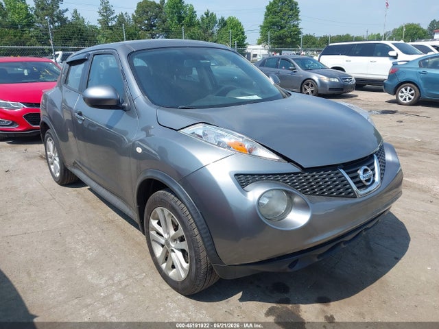 Salvage Nissan JUKE Image