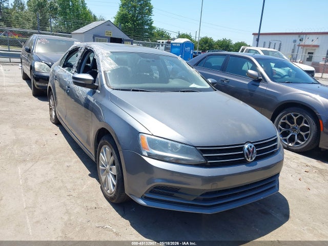 Salvage Volkswagen Jetta Image
