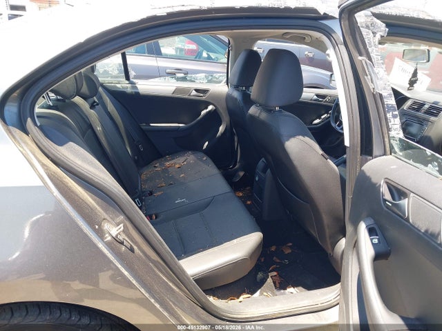 Volkswagen Jetta 1.8t Se