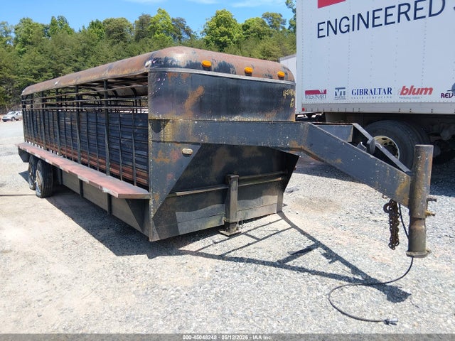 Salvage Stoll Livestock Gooseneck Trailer Image
