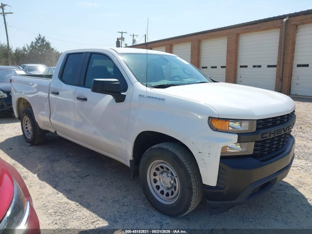 Salvage Chevrolet Silverado 1500 Image