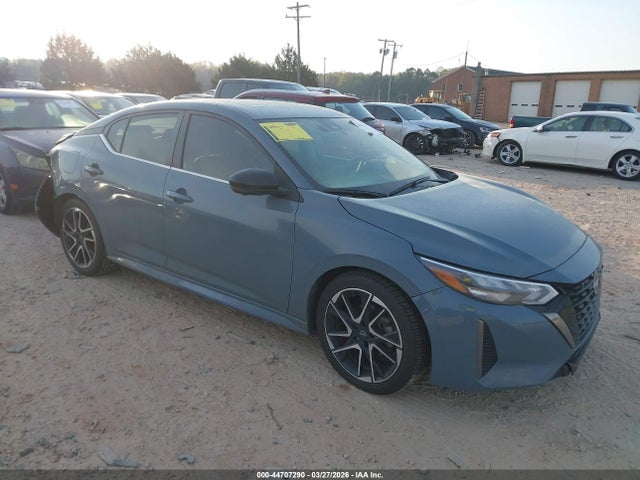 Salvage Nissan Sentra Image