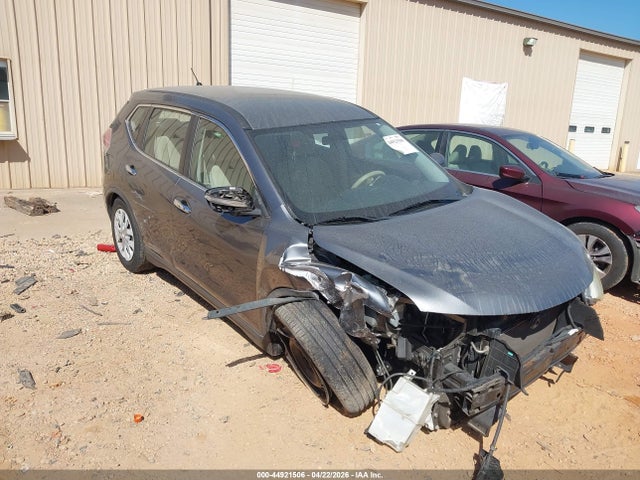 Salvage Nissan Rogue Image