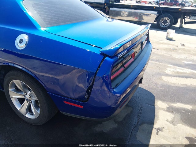 Dodge Challenger Sxt