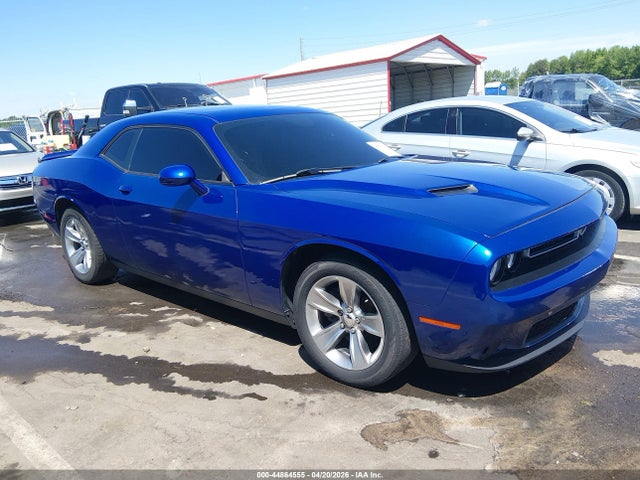 Salvage Dodge Challenger Image