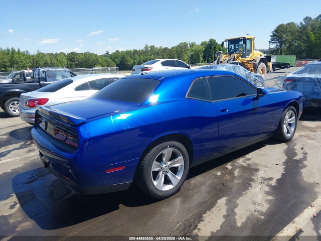Dodge Challenger Sxt