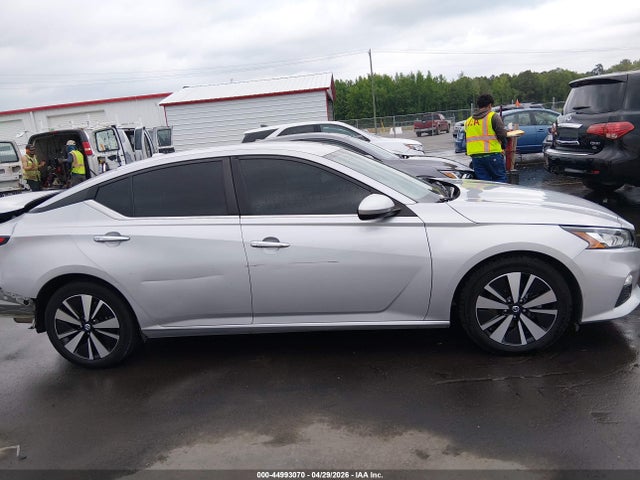 Nissan Altima Sv Fwd
