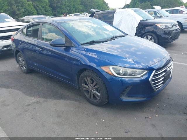 Salvage Hyundai ELANTRA Image