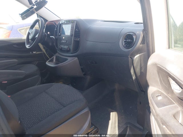 Mercedes-Benz Metris