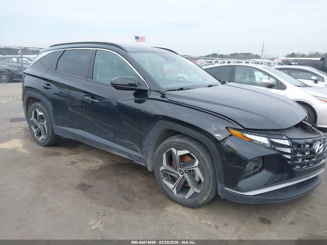 Salvage Hyundai TUCSON Image