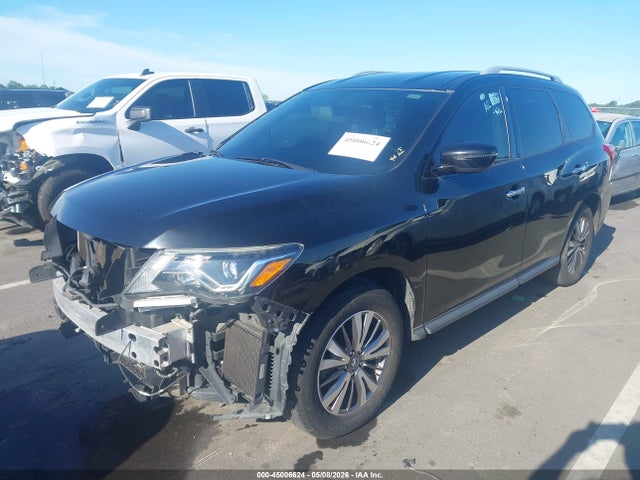 Nissan Pathfinder Sv