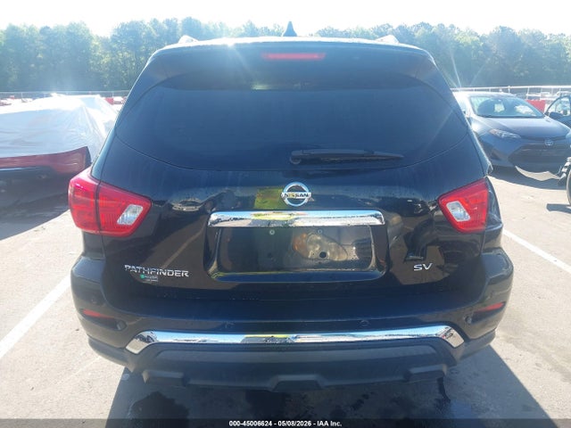 Nissan Pathfinder Sv