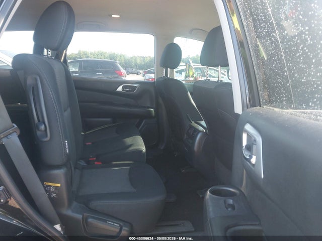 Nissan Pathfinder Sv