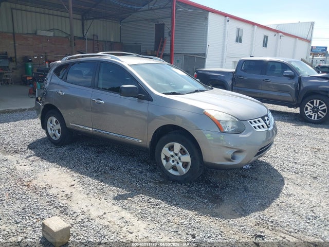 Salvage Nissan Rogue Image